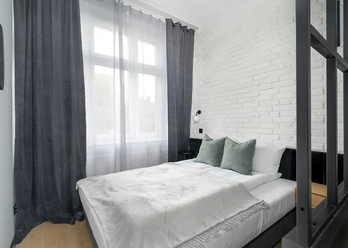 Nowy Apartament Z Widokiem Na Miasto Poznan By Noclegi Renters